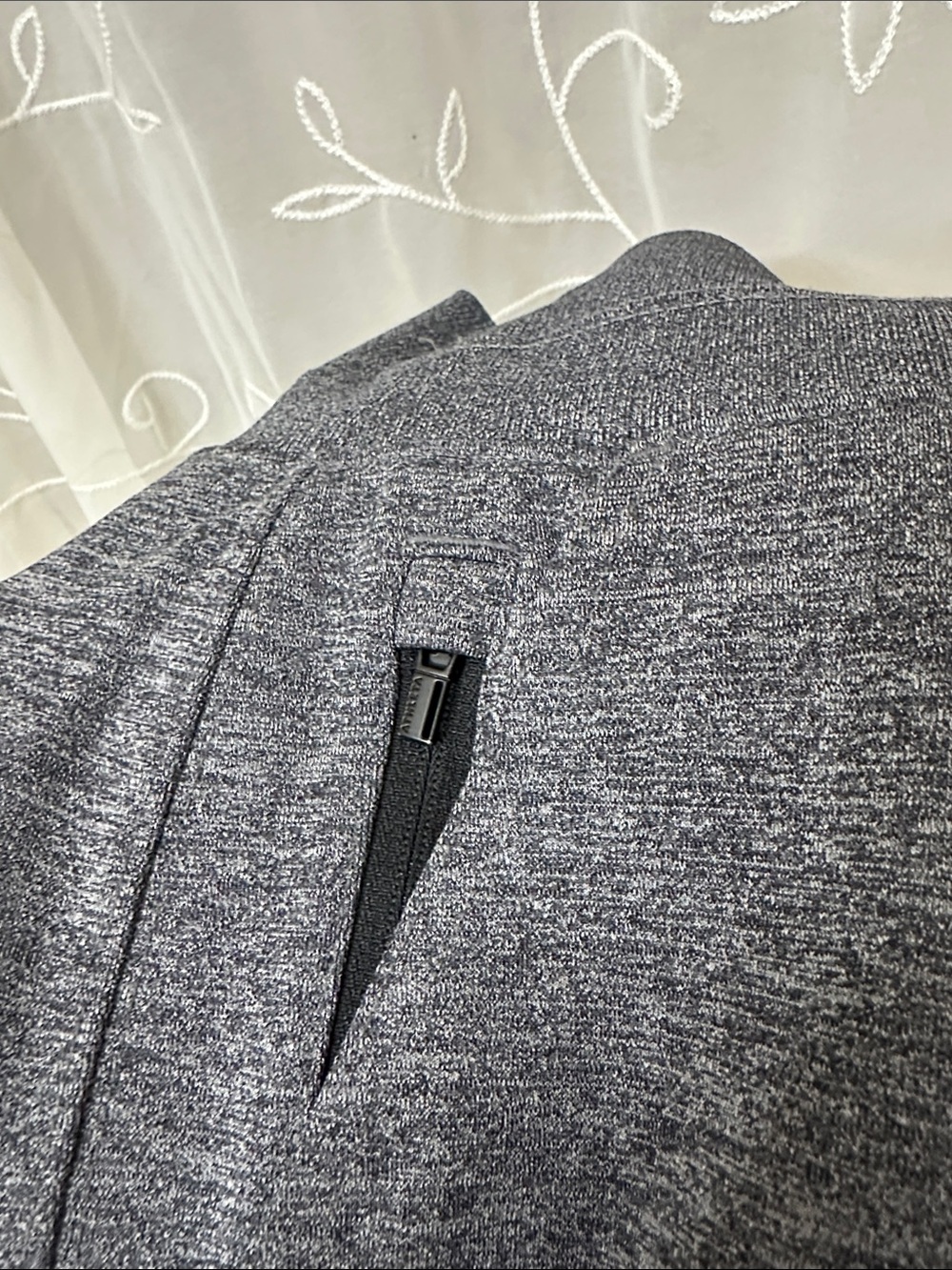 Athleta Heather Charcoal Active Joggers - Picture 3 of 7